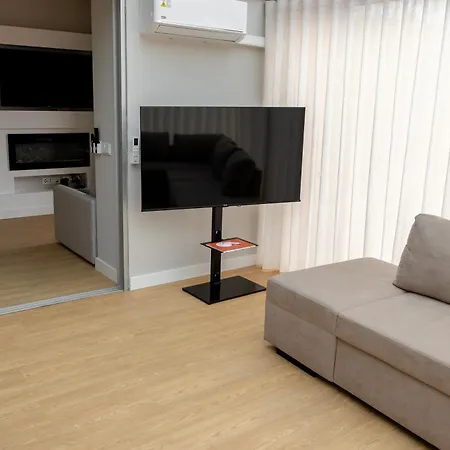 Apartment Homelike Ii